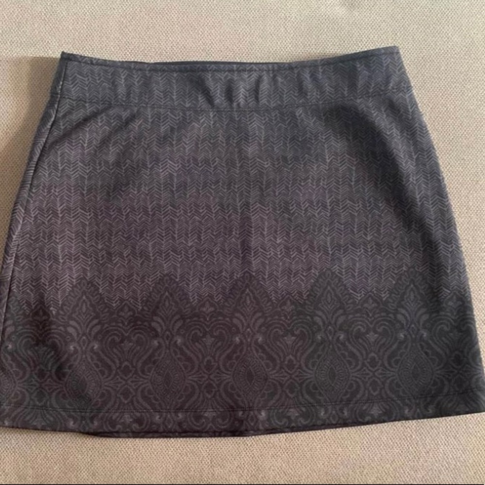 Athleta Skirt small